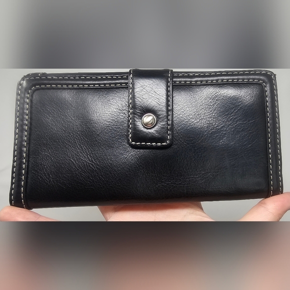 Michael Kors Rare Style Fulton Flap Black Continental Leather Bifold Wallet NWT - Picture 3 of 16
